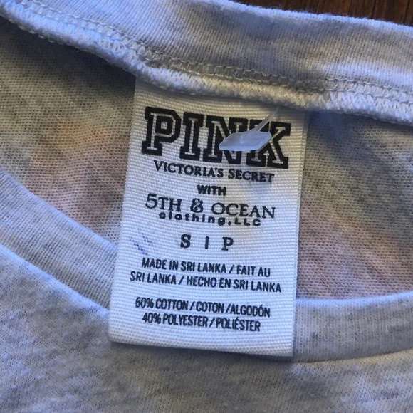 UF Game Day!! Two tank tops and leggings. 
Brands: 
Pink
Old Navy
Stadium - Picture 5 of 7